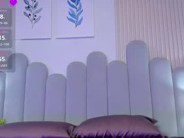 Meli_castillo, 19 years old, GOAL: spray milk [318 tokens remaining] welcome to my room if u like milk u be happy here #milk #18 #skinny #bigboobs #petite, webcam photo