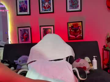 Melissa_blazee, 24 years old, GOAL: Add anal plug [56 tokens remaining] Welcome to my room! #young  #anal #squirt #fuckmachine #new, webcam photo
