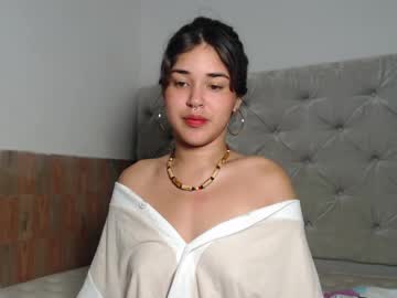 Melody_phillips2, 19 years old, nude [176 tokens left] #18 #latina #new #teen #milk, webcam photo