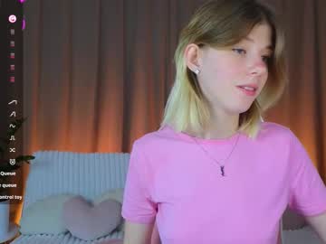 Mengsin, 19 years old, Welcome to my room! #shy #18 - Goal reached!, webcam photo