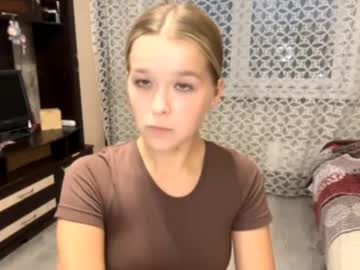 Miahavlicek, 18 years old, Goal: i wanna show you more of my hips - My name is Shine and I'm #18 year old and i am #shy #new #blonde girl with #skinny figure and it's my first day here [74 tokens remaining], webcam photo