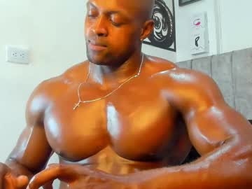 Muscle cam star Mike_kilian1, 32 yrs