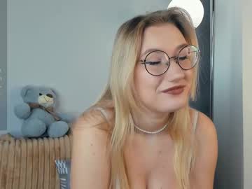 Mind_of_heart • cute19y • Bedroom • public