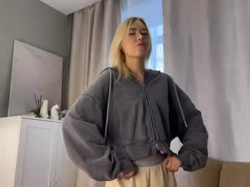 Minirelaxxx, Meow-meowww kitty its my first day!  My name is Crystal Goal: for a goodd start my stream here I'm #new here and very #shy! I am #18 years old ! #skinny #teen [18 tokens remaining], webcam photo