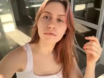 Mishahartwigsen, 18 years old, Goal:Sexy model gait by room- #new #18 #natural #shy #smalltits [20 tokens remaining], webcam photo