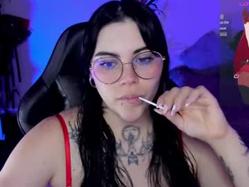 Squirting cam girl Misscharlottte_18 age 22 yrs live now