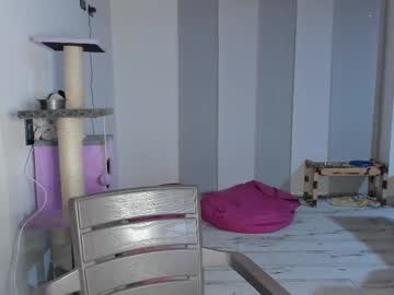 Catch me live as Missloren333, age 21 yrs in premium male cam shows