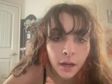 Live cam performer Mistressdiamondd streaming now