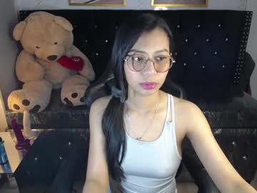 Moli_haze_b, 24 years old, GOAL: Oil tits [84 tokens remaining] Welcome to my room! #feet #new #latina #natural #teen, webcam photo