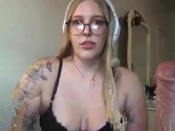 Live Milf Mommyrose13 - Hot Milf Cams