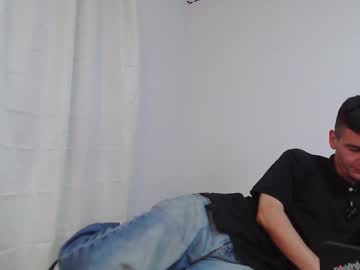 Monarquia_ big cock cam stud 26 yrs streaming live
