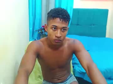 Live cam boy Monstercock_black_, 21 yrs – Hot Male Cams
