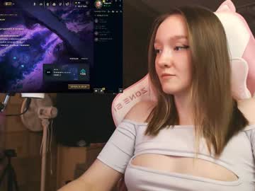 Moonlish_siren, 20 years old, GOAL: Make my day a little better ?? Hi, im Katrin, ntmu :3 // private is open // #18 #shy #lovense #feet #cute, webcam photo