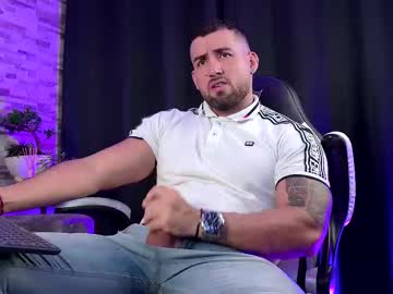 Muscle cam star Mr_david_cox, 29 yrs