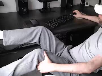 Hairy cam model mr_matthew_me (hairy,  straight,  beard,  cashmaster,  daddy) streaming live in HD