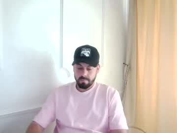 Mrmidnight_69 big cock cam stud 32 yrs streaming live