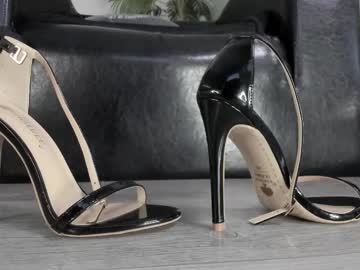 Feet Cams Live model Ms_enigma, age 21 streaming Foot Fetish VR
