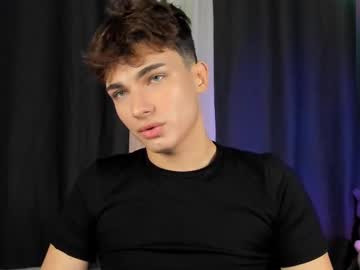 Live gay cam model Mystic_evan21 yrs streaming now in HD