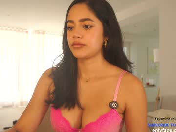 Live cam performer N_o_v_a streaming now