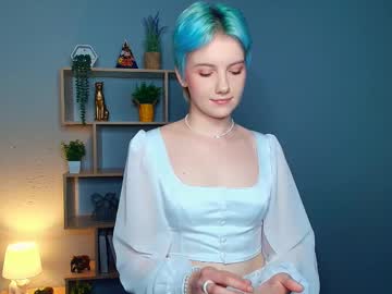 Nakishacroshaw, 18 years old, GOAL: Have a good day [15 tokens remaining] Hi everyone! Help me to get 5 thumbs up<3 #18 #teen #new #shy #young, webcam photo