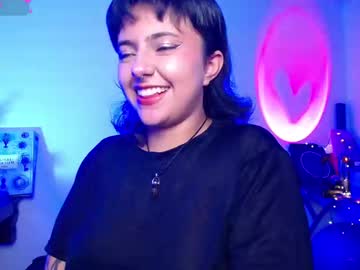 Hairy cam model Nanaxnana, 23 yrs live now