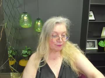 Live Milf Natalicloud, 57 yrs - Hot Milf Cams