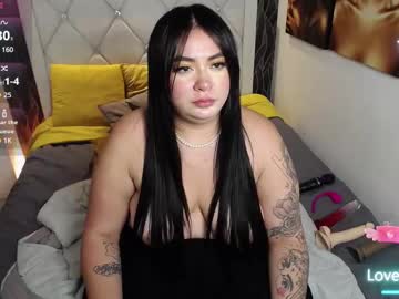 Nathasha_blaze, 26 years old, GOAL: show oil on my big tits [555 tokens remaining] Welcome to my room! #curvy #bigboobs #bbw #lovense #new, webcam photo