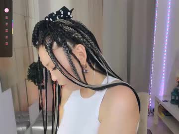 Skinny Asian cam girl Natzuko live in HD