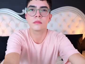 Feet Cams Live model Neeolux, age 20 streaming Foot Fetish VR