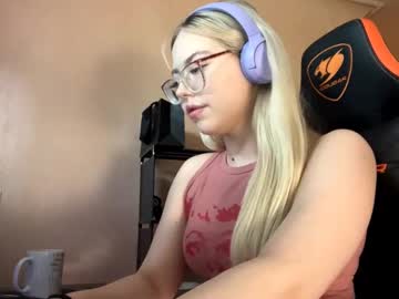 Neon_doll • new18y • Croatia • public