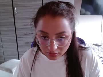 Nia_cop • paypigs20y • world • public