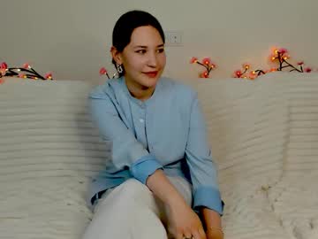 Niaholmer, My first goal ever! [100 tokens left] Hi guys! I'm Nicole, welcome here everyone! #shy #new #18 #french #brunette, webcam photo