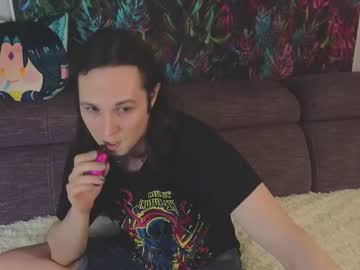 Nickolas_kek big cock cam stud 24 yrs streaming live