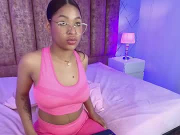 Nicky_madison, Hi its my first day please be nice #latina #new #bigass #bigboobs #18, webcam photo