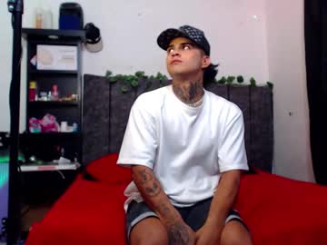 Nicolai_vice, Nicolai_vice's roomFeel your vibes?? #new #femboy #findom #tattoos #gay, webcam photo
