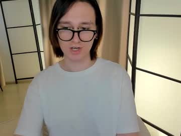 Live cam boy Nicole_cidman, 18 yrs – Hot Male Cams