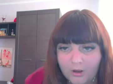 Nicole_red__, 30 years old, GOAL: Dance [299 tokens remaining] Welcome to my room! #shy #natural #cute #milf #new, webcam photo