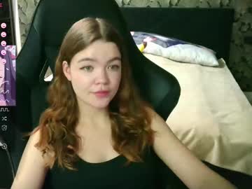 Nicolemeew, 20 years old, hey<3 #lovense #teen #shy #new #18, webcam photo