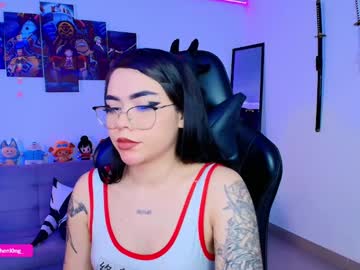 Squirting cam girl Nicorobinn age 21 yrs live now