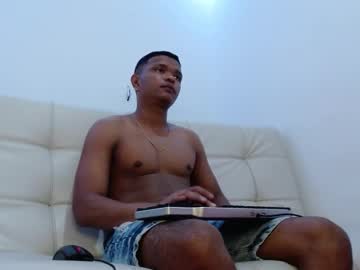Muscle cam star Nighot00, 24 yrs