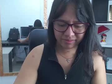 Niicolee_sweett, Niicolee_sweett's room #new #latina #c2c #shy, webcam photo