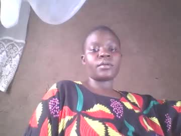 Nikky3 • pregnant • Kenya • public
