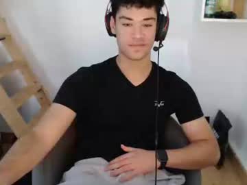 BDSM Master Niklasgg live domination webcam