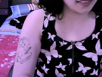 Hairy cam model Ninayellow, 24 yrs live now