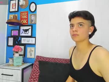 Squirting cam girl Noah06_ age 20 yrs live now