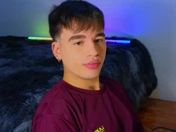 Noah_coleman__, 22 years old, Current Goal: show cum at 800 tokens -- hey, I'm Noah, come here #teen #young #latin #bigass #feet, webcam photo