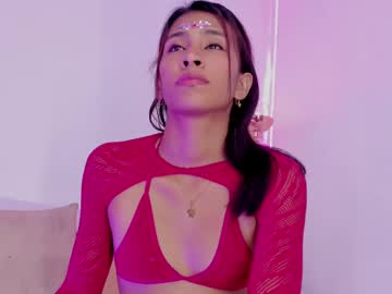 Nohamonroe, 18 years old, GOAL: blowjob [99 tokens remaining] Welcome to my forbidden zone where everything is played... with the mouth! ? #18 #teen #latina #deepthroat #daddy, webcam photo