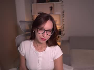Live cam performer Not_just_emmy streaming now