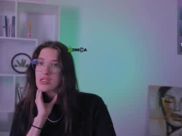 Nova_rune, 19 years old, GOAL: smile [400 tokens remaining] Welcome to my room! #18 #shy #teen #feet #pvt, webcam photo