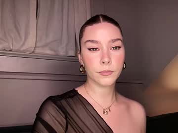 Live cam performer Novavangogh streaming now